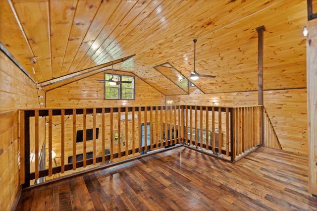 222 Muir Road, Rogers, KY 41365