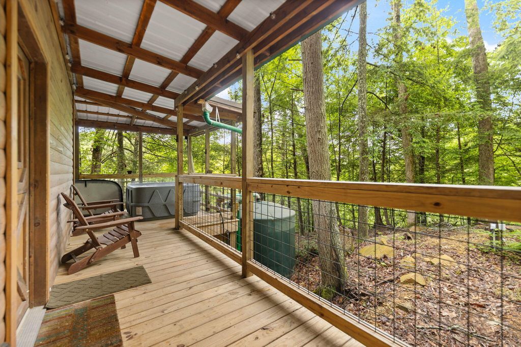 222 Muir Road, Rogers, KY 41365