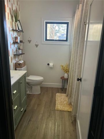 576 E 47 Highway, Girard, KS 66743