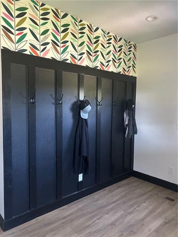 576 E 47 Highway, Girard, KS 66743