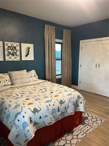 576 E 47 Highway, Girard, KS 66743