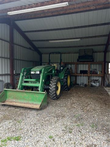 576 E 47 Highway, Girard, KS 66743