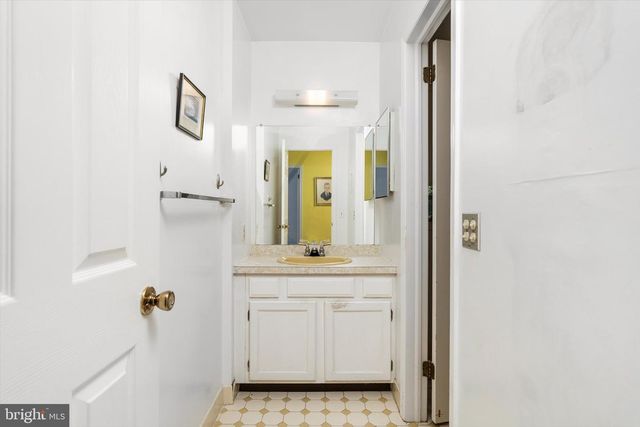 5 NELSON RIDGE RD, Princeton, NJ 08540