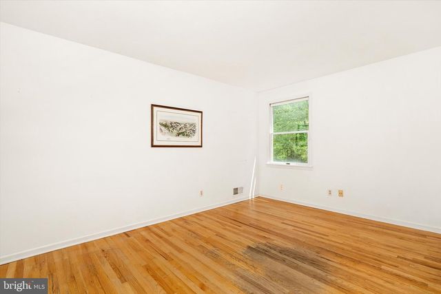 5 NELSON RIDGE RD, Princeton, NJ 08540