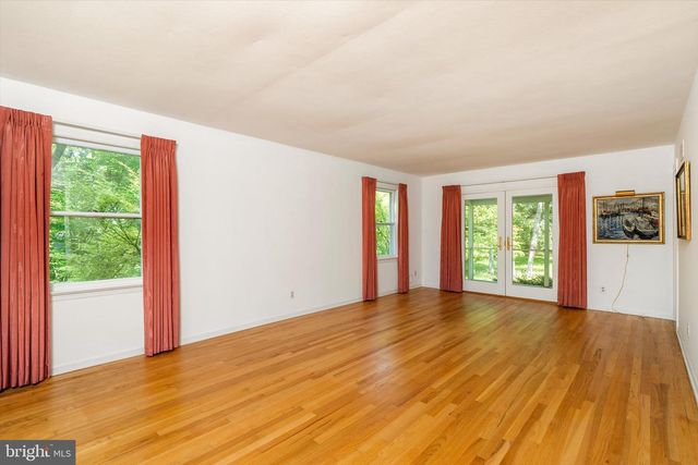 5 NELSON RIDGE RD, Princeton, NJ 08540