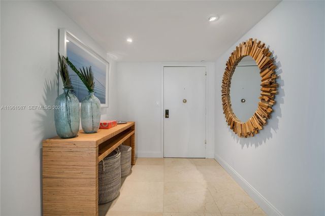 1111 Crandon Blvd C406, Key Biscayne, FL 33149