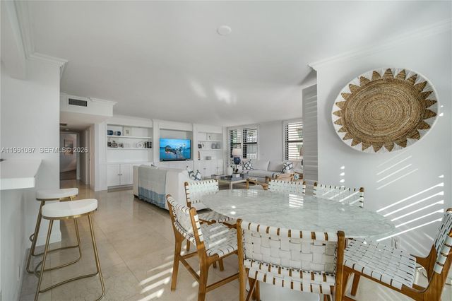 1111 Crandon Blvd C406, Key Biscayne, FL 33149