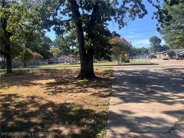 2904 Witteville Drive, Poteau, OK 74953