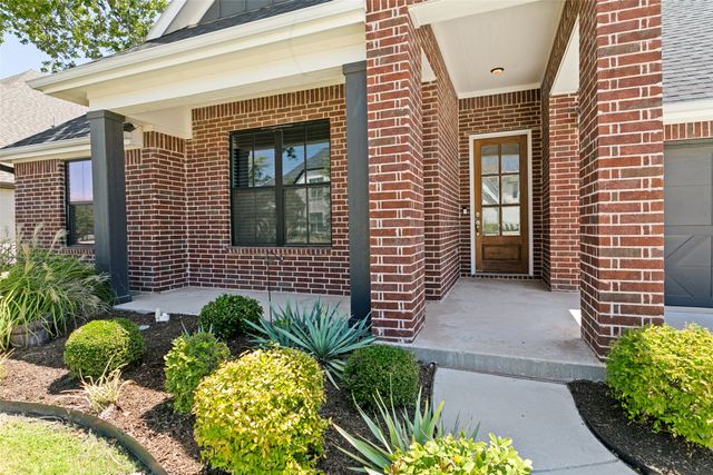 817 Highlands Avenue, Aledo, TX 76008