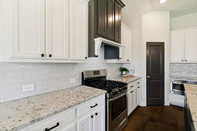 817 Highlands Avenue, Aledo, TX 76008