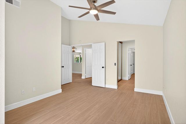 43791 Calle Las Brisas W, Palm Desert, CA 92211