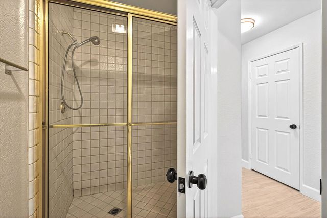 43791 Calle Las Brisas W, Palm Desert, CA 92211