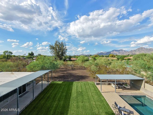 10010 E JENAN Drive, Scottsdale, AZ 85260