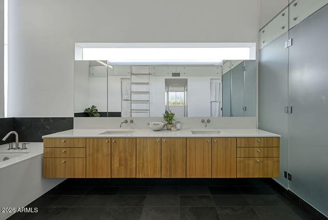 10010 E JENAN Drive, Scottsdale, AZ 85260