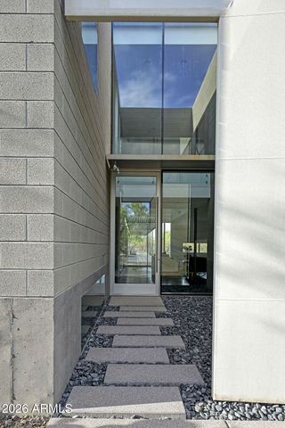10010 E JENAN Drive, Scottsdale, AZ 85260