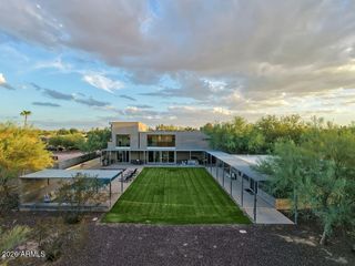 10010 E JENAN Drive, Scottsdale, AZ 85260