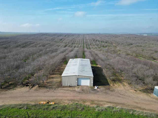 16501 28 Mile, Oakdale, CA 95361