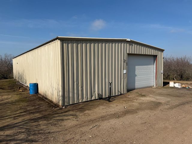 16501 28 Mile, Oakdale, CA 95361