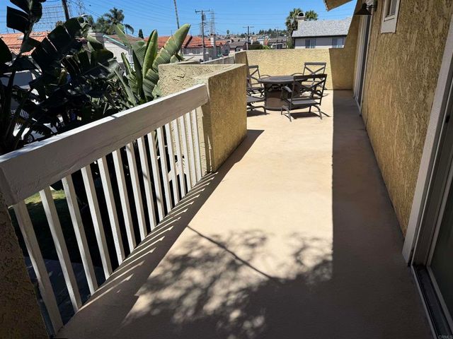 2707 Carnegie Lane Unit 1, Redondo Beach, CA 90278