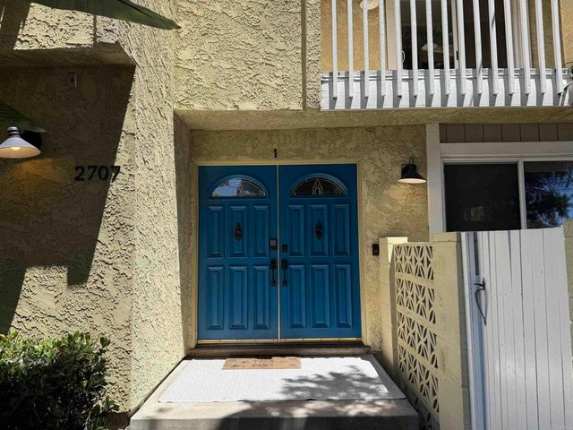 2707 Carnegie Lane Unit 1, Redondo Beach, CA 90278