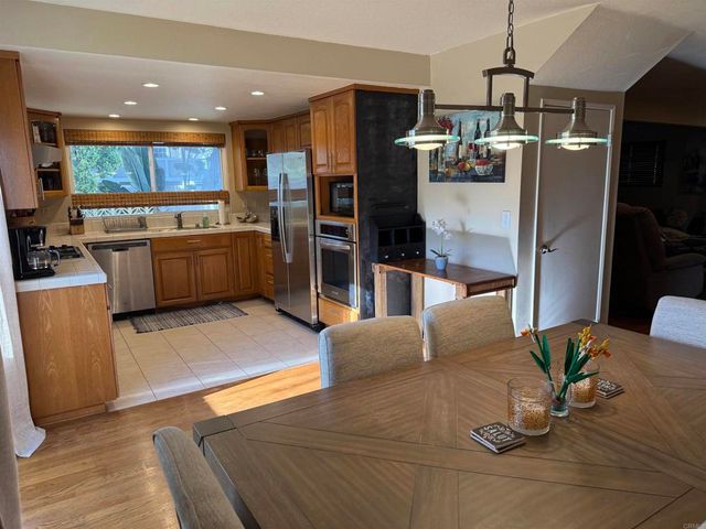 2707 Carnegie Lane Unit 1, Redondo Beach, CA 90278