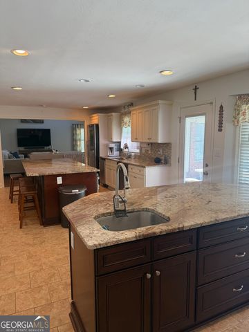 378 Clyde Court, Mcdonough, GA 30252