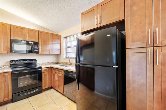 912 Congressional Way, Deerfield Beach, FL 33442
