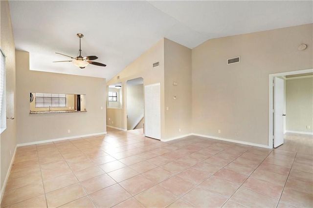 912 Congressional Way, Deerfield Beach, FL 33442