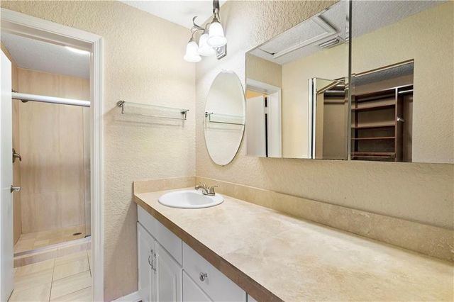 912 Congressional Way, Deerfield Beach, FL 33442
