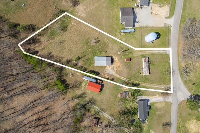 3247 Woolard Rd, Santa Fe, TN 38482