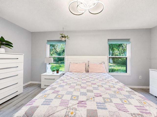 16758 SE 181ST TERRACE, Weirsdale, FL 32195