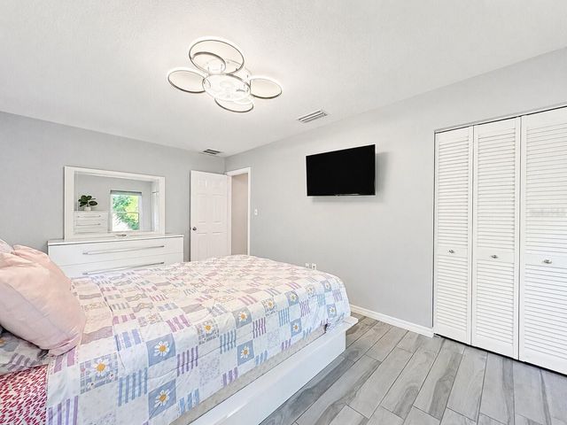 16758 SE 181ST TERRACE, Weirsdale, FL 32195