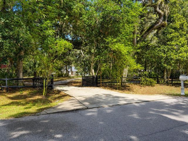 16758 SE 181ST TERRACE, Weirsdale, FL 32195