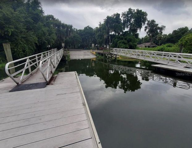 16758 SE 181ST TERRACE, Weirsdale, FL 32195