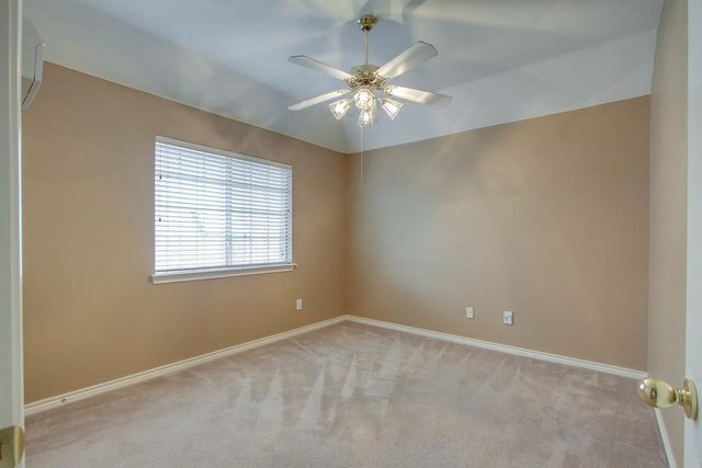 224 Heatherwood Drive, Irving, TX 75063