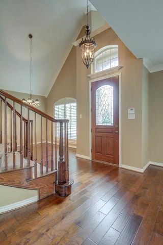 224 Heatherwood Drive, Irving, TX 75063