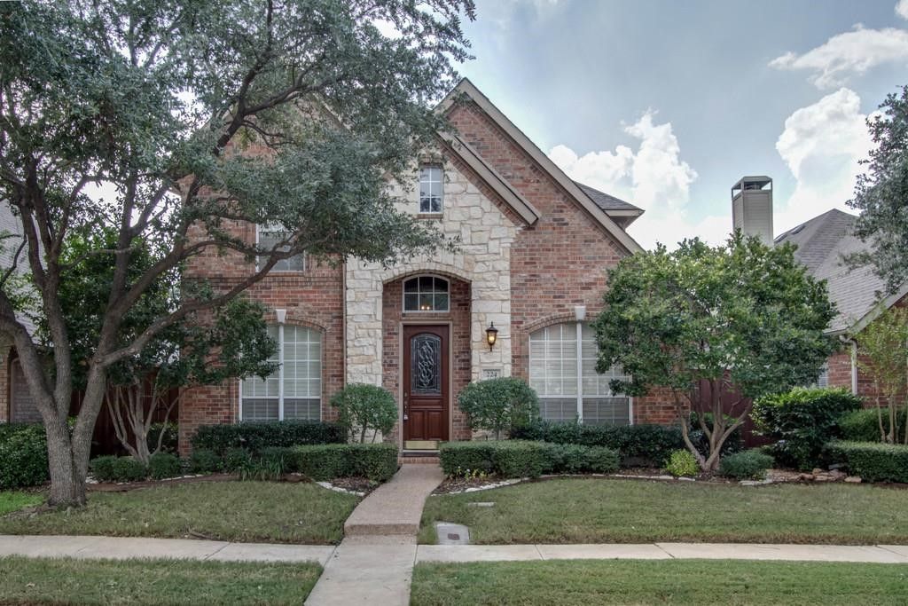 224 Heatherwood Drive, Irving, TX 75063