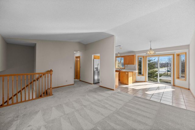 800 11th Avenue SW, Isanti, MN 55040