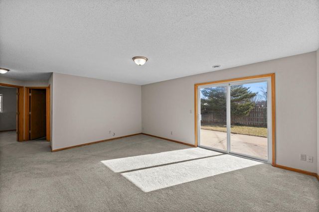 800 11th Avenue SW, Isanti, MN 55040