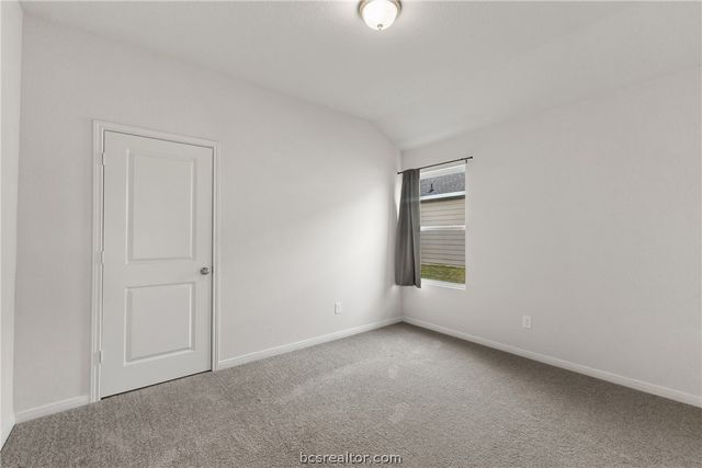 6018 Crest Bridge Court, Bryan, TX 77807