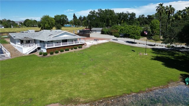 24960 2nd Avenue, Los Molinos, CA 96055