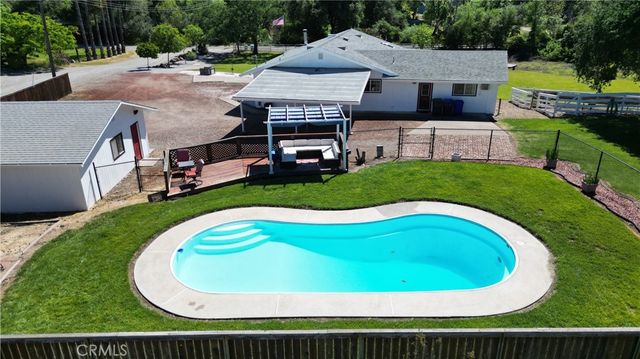 24960 2nd Avenue, Los Molinos, CA 96055