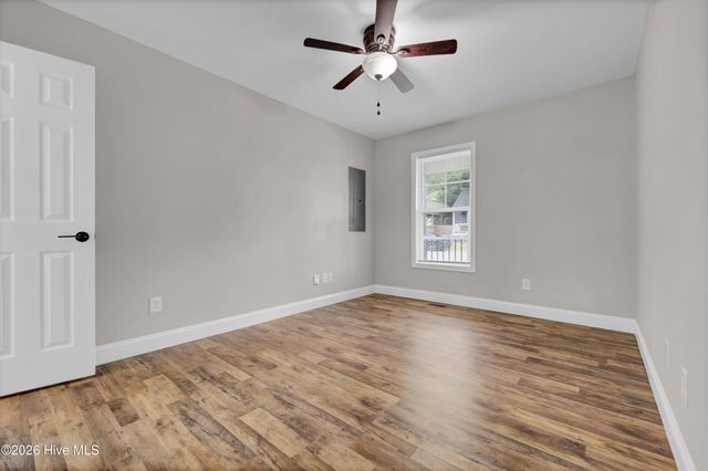 517 S 9th Street, Wilmington, NC 28401