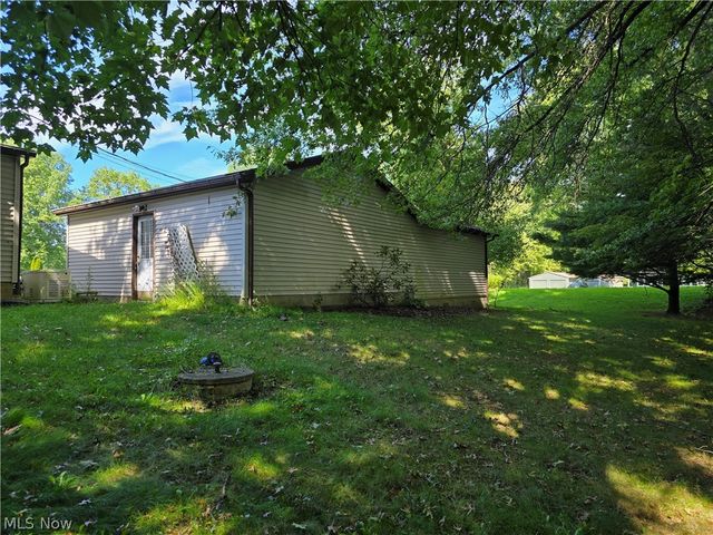3122 Cadwallader Sonk Road, Cortland, OH 44410