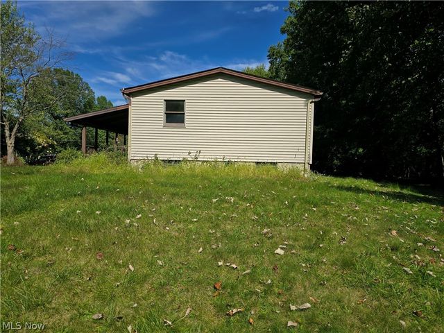 3122 Cadwallader Sonk Road, Cortland, OH 44410
