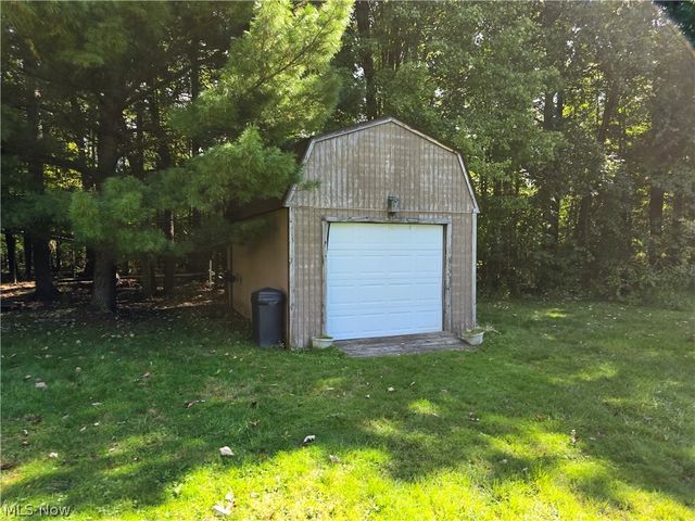 3122 Cadwallader Sonk Road, Cortland, OH 44410