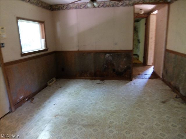 3122 Cadwallader Sonk Road, Cortland, OH 44410
