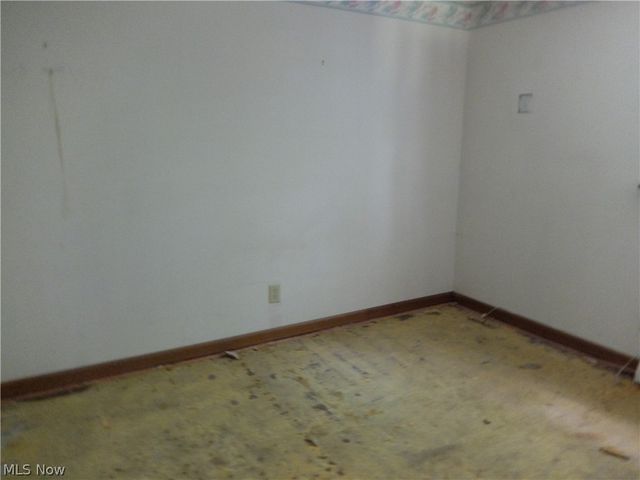 3122 Cadwallader Sonk Road, Cortland, OH 44410