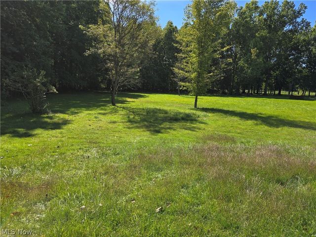 3122 Cadwallader Sonk Road, Cortland, OH 44410
