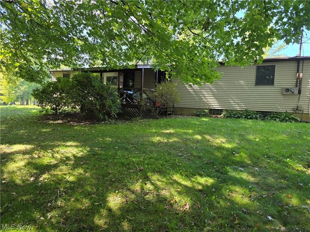 3122 Cadwallader Sonk Road, Cortland, OH 44410